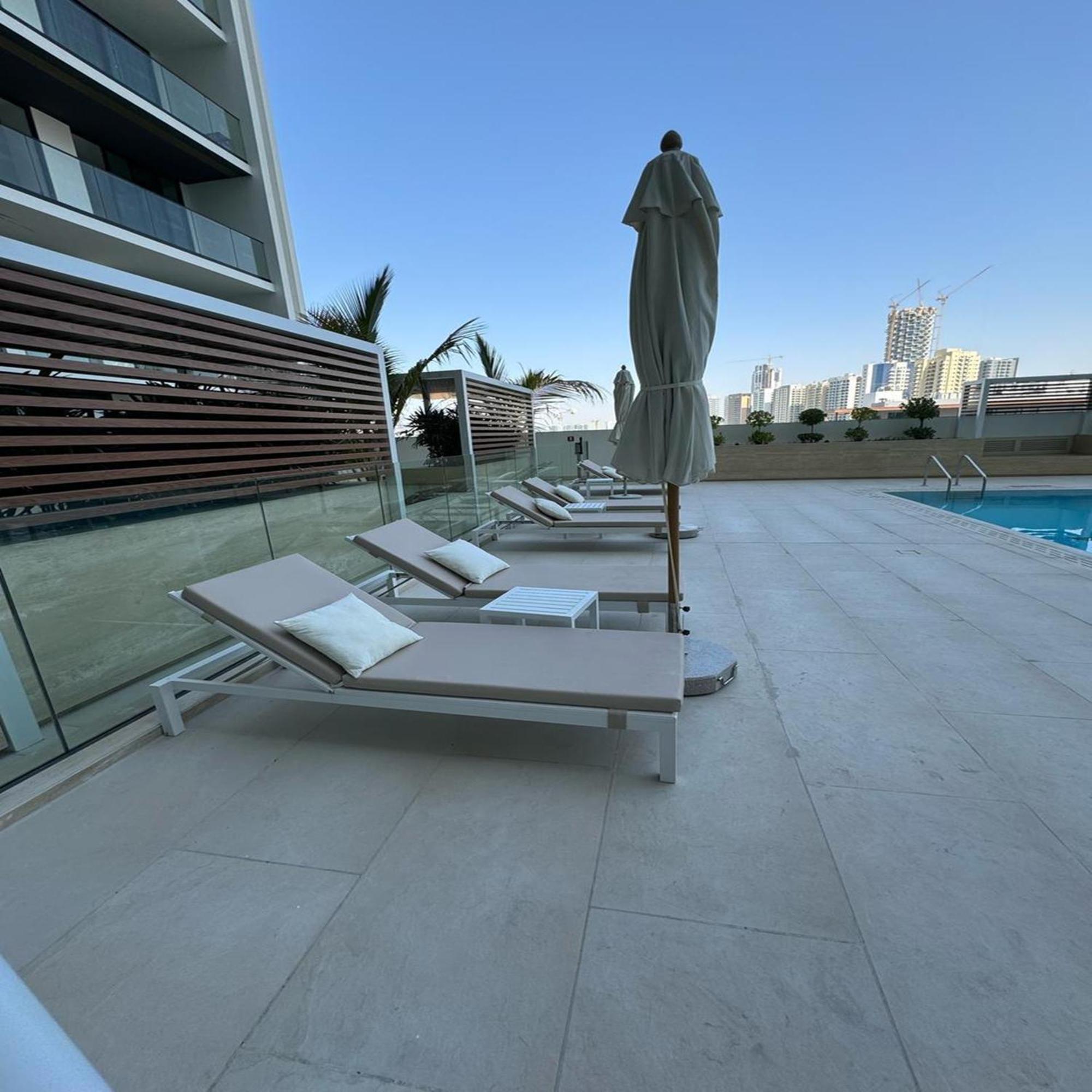 Luxury Belvilla 1br Pool View In Jvc Apartment *