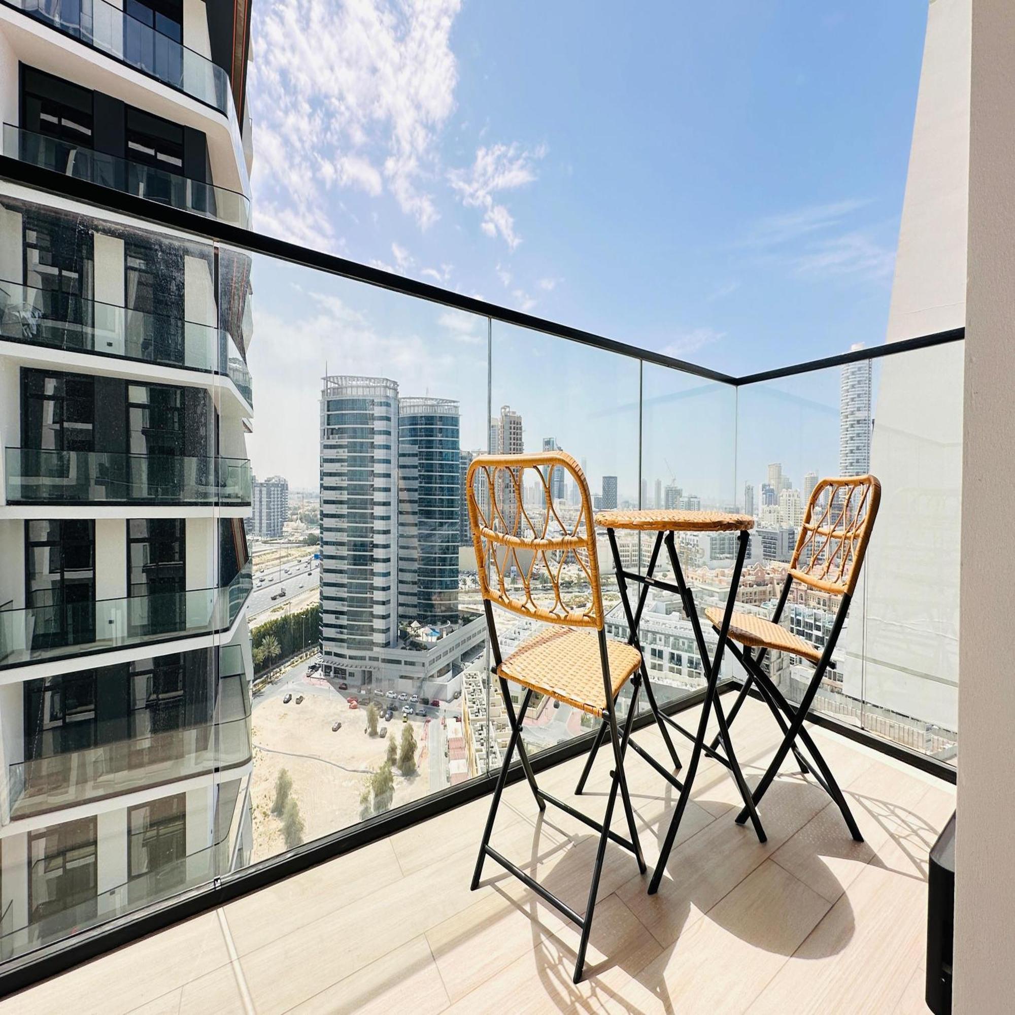 Apartment Luxury Belvilla 1br Pool View In Jvc *